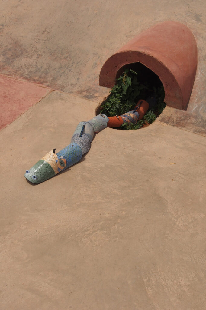 Juliet Merie avec Atelier Beldine, Serpent, Maroc, Centre Fier et Fort, 2025